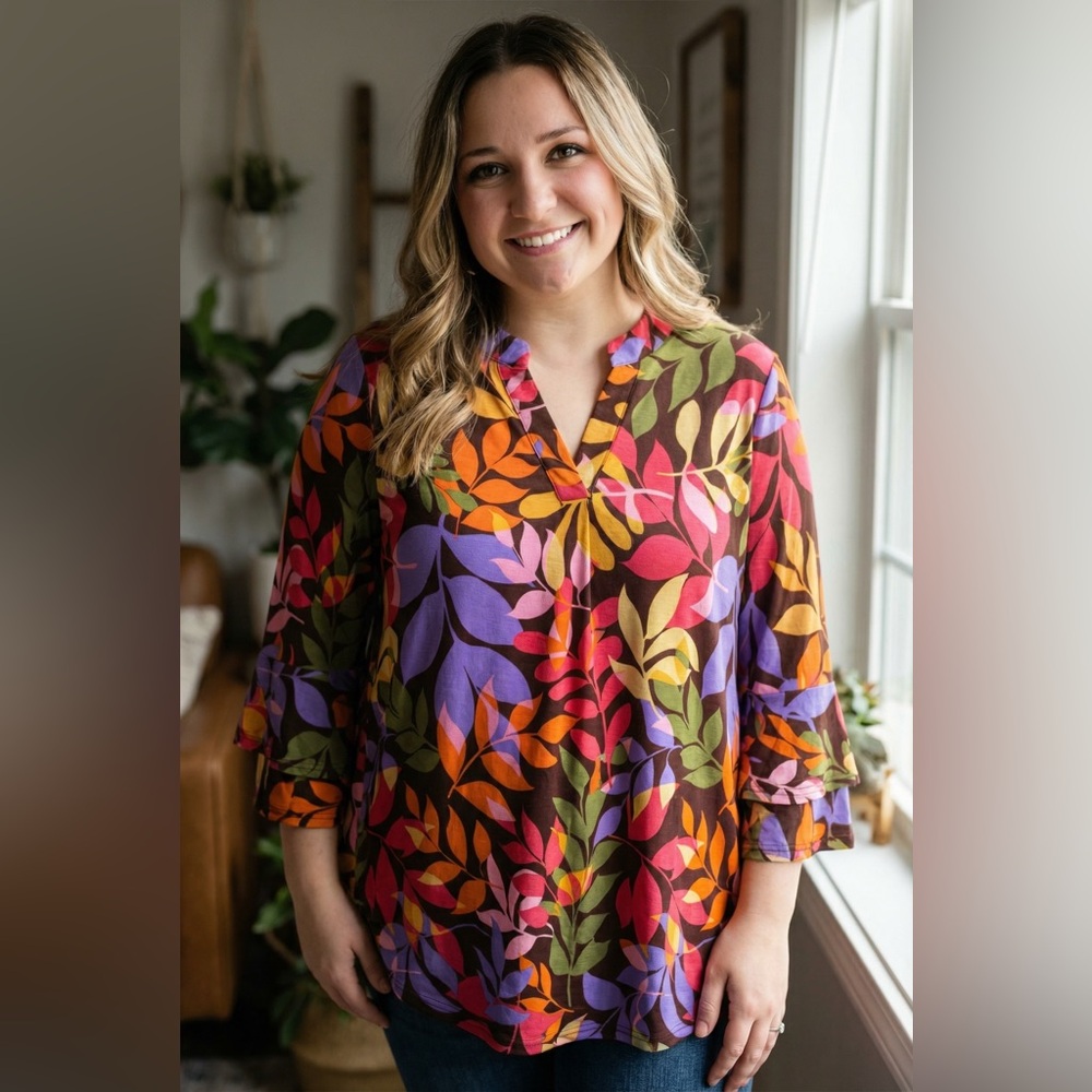 Dear Scarlett Multicolor Leaf Print Women's Top